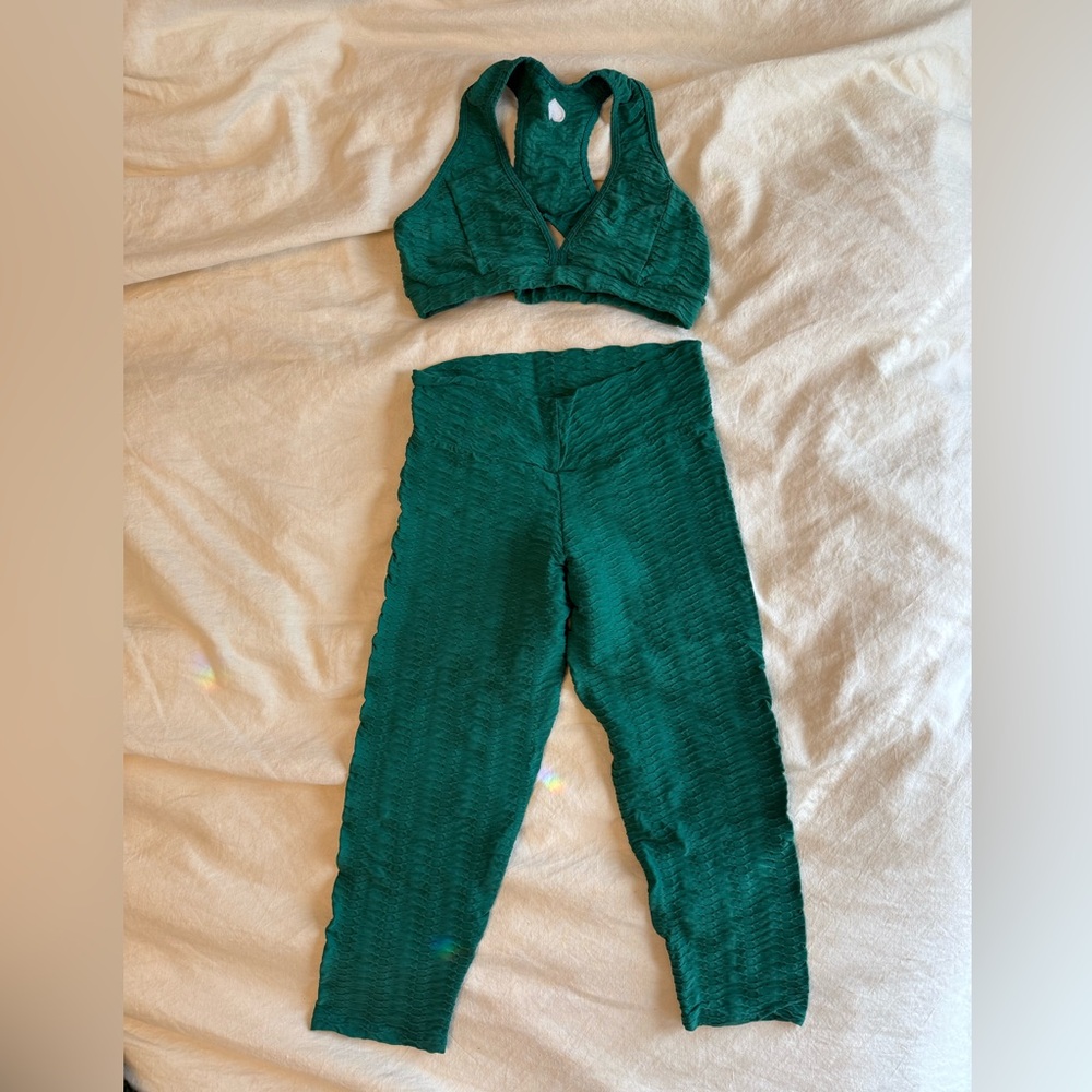 Booty by Brabants Green Leggings and Top Set